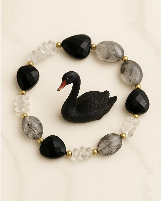 Dabīgo pērļu rokassprādze "Tumsas Grācija"